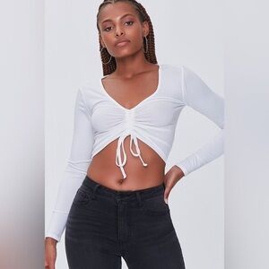 NWT Forever 21 ivory ruched drawstring cropped long sleeve top‎ size large